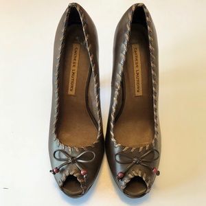 Chinese Laundry size 10 brown peep toe high heels